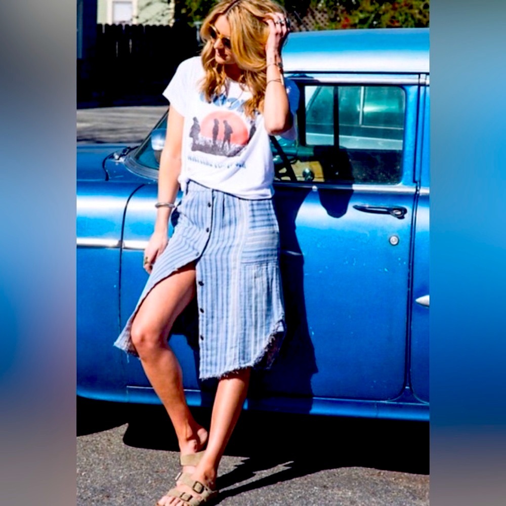 Free People Midi Blue Skirt with pockets, size medium